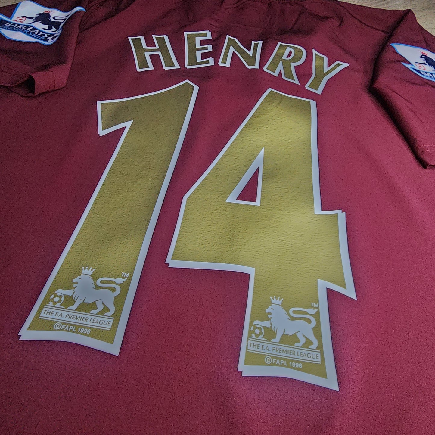 Henry 2005/06 Arsenal Home Jersey