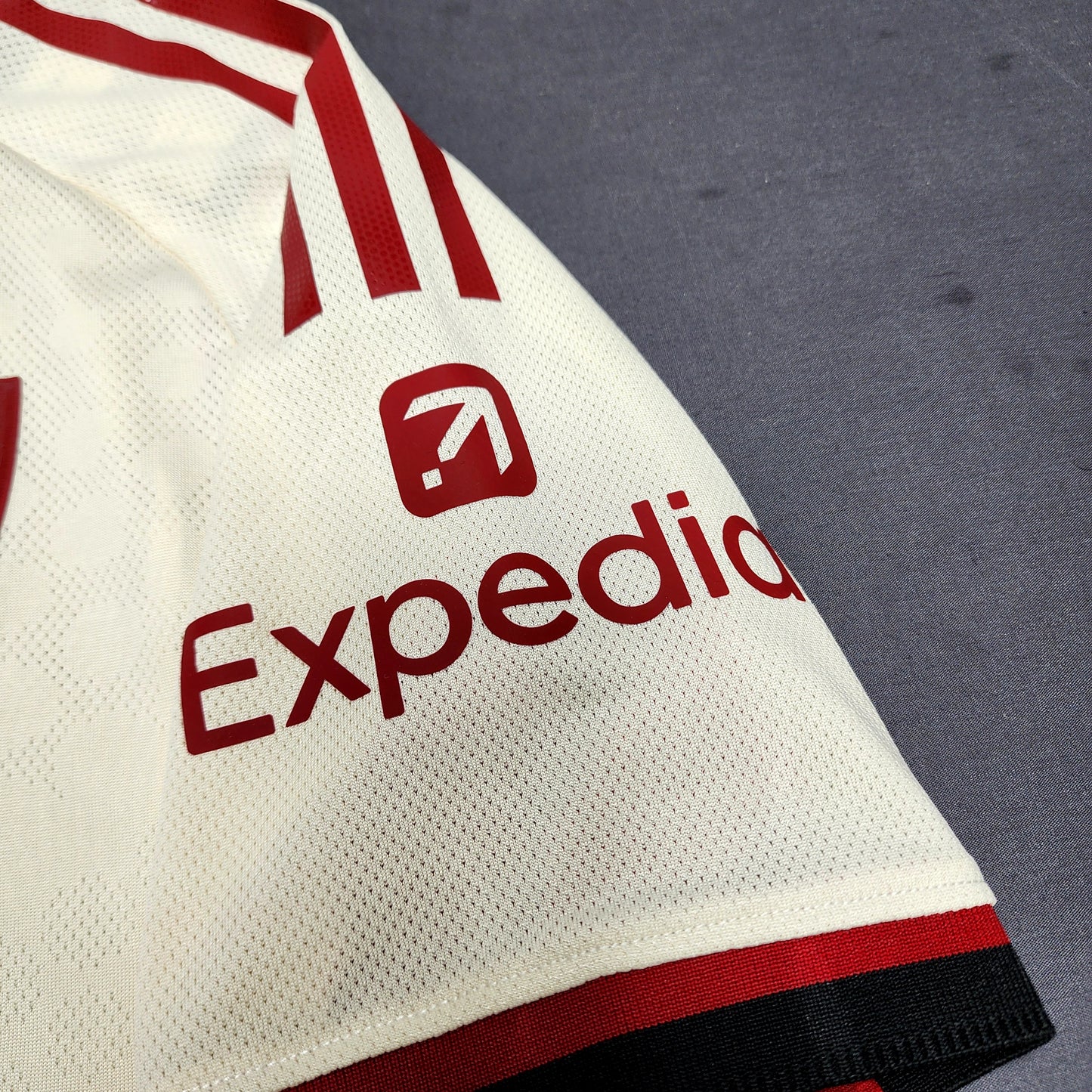 Liverpool 2025/26 Away Jersey ( Wirtz - Isak - Salah - Virgil )