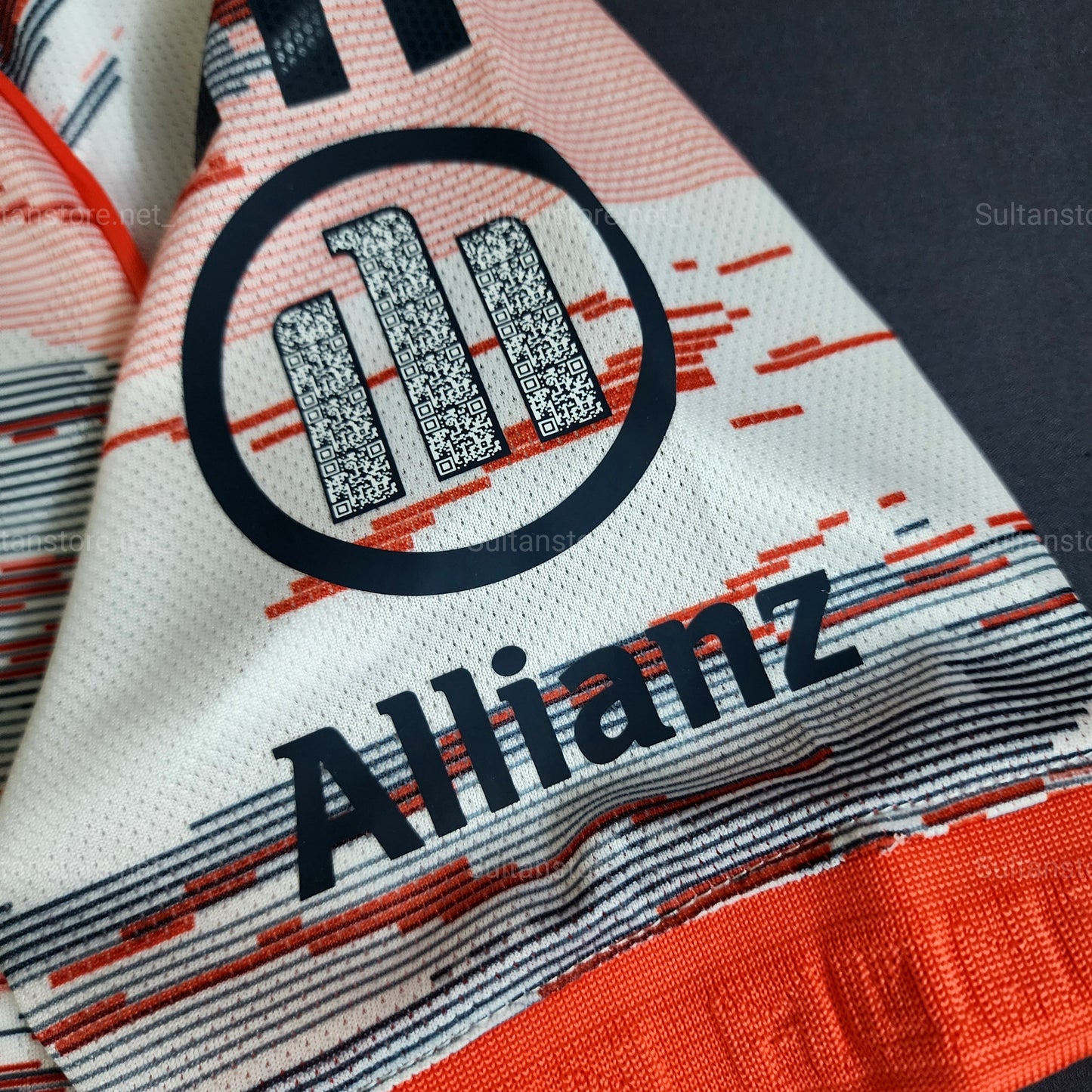 Kane 2025/26 Bayern Away Jersey