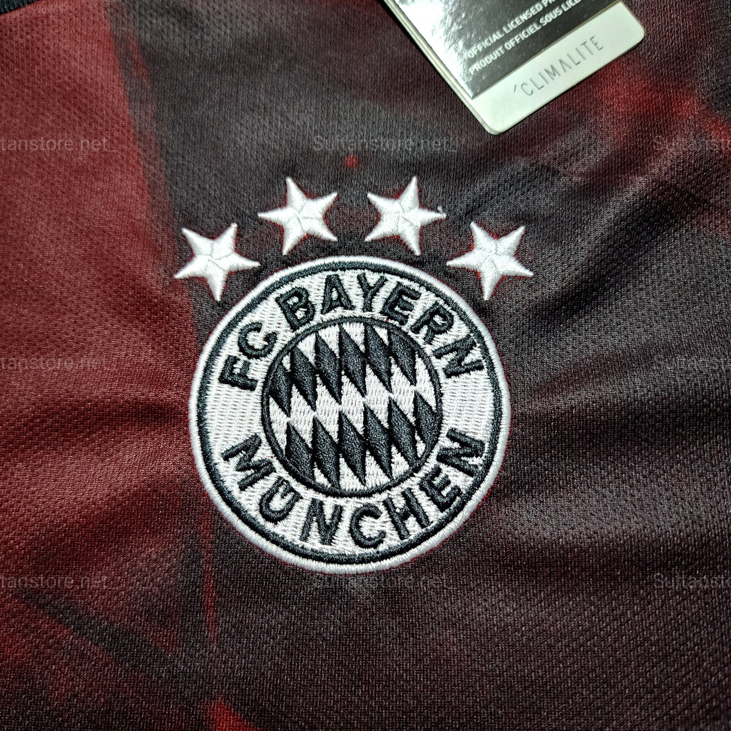 Lewandowski 2022/23 Bayern Third Kit