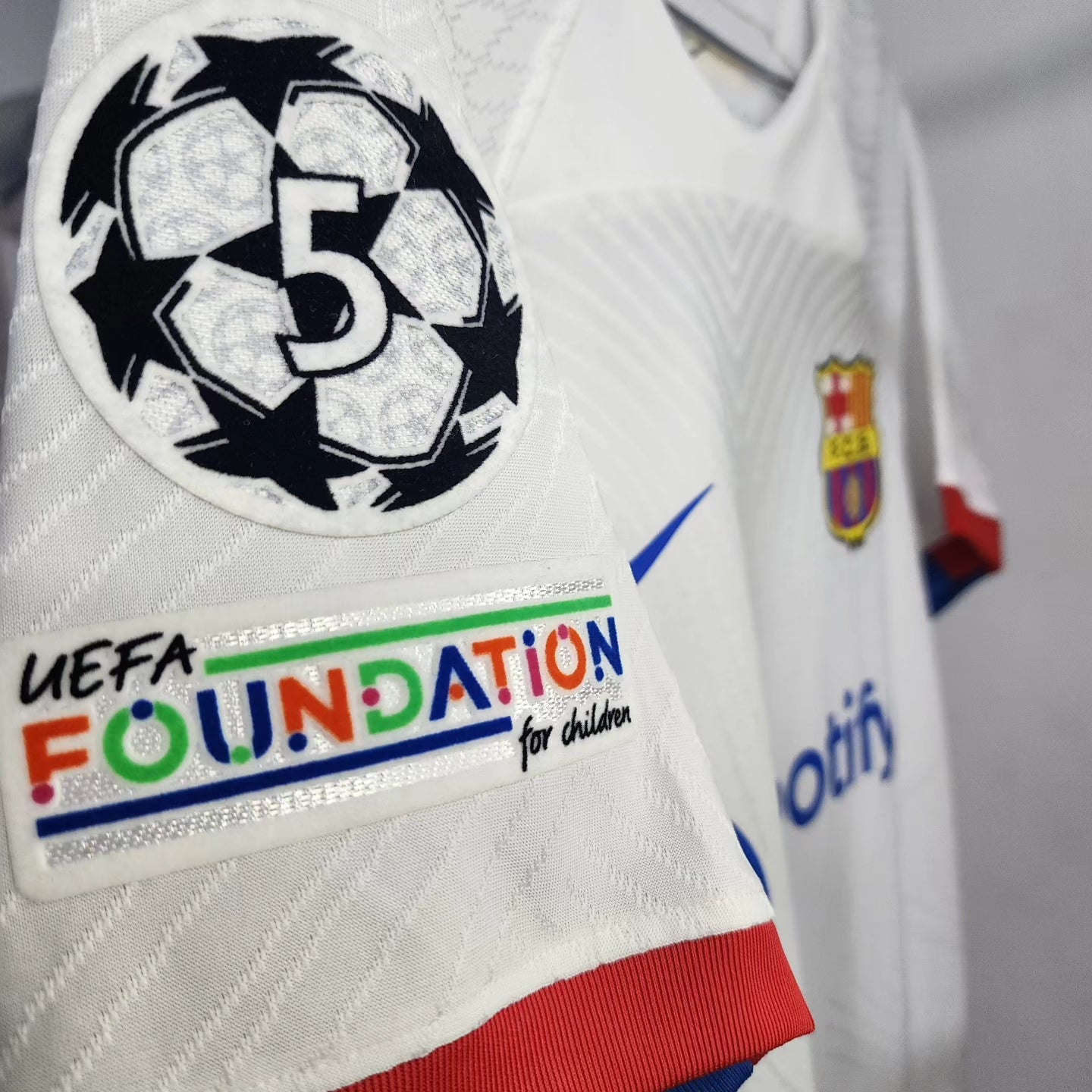 Barcelona 2023/24 Away Jersey ( Araujo - Lewandowski - Pedri - Gavi - De Jong )