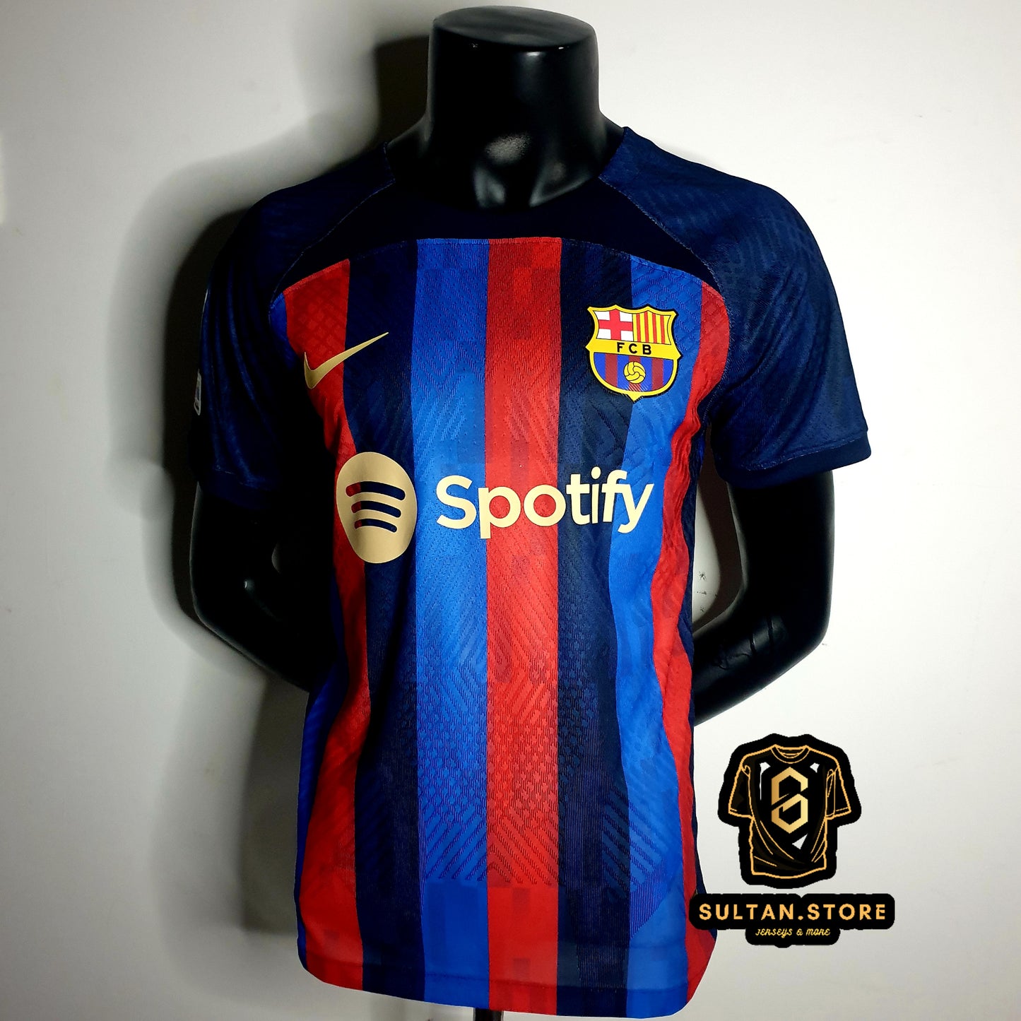 Lewandowski 2022/23 Barcelona Home Jersey