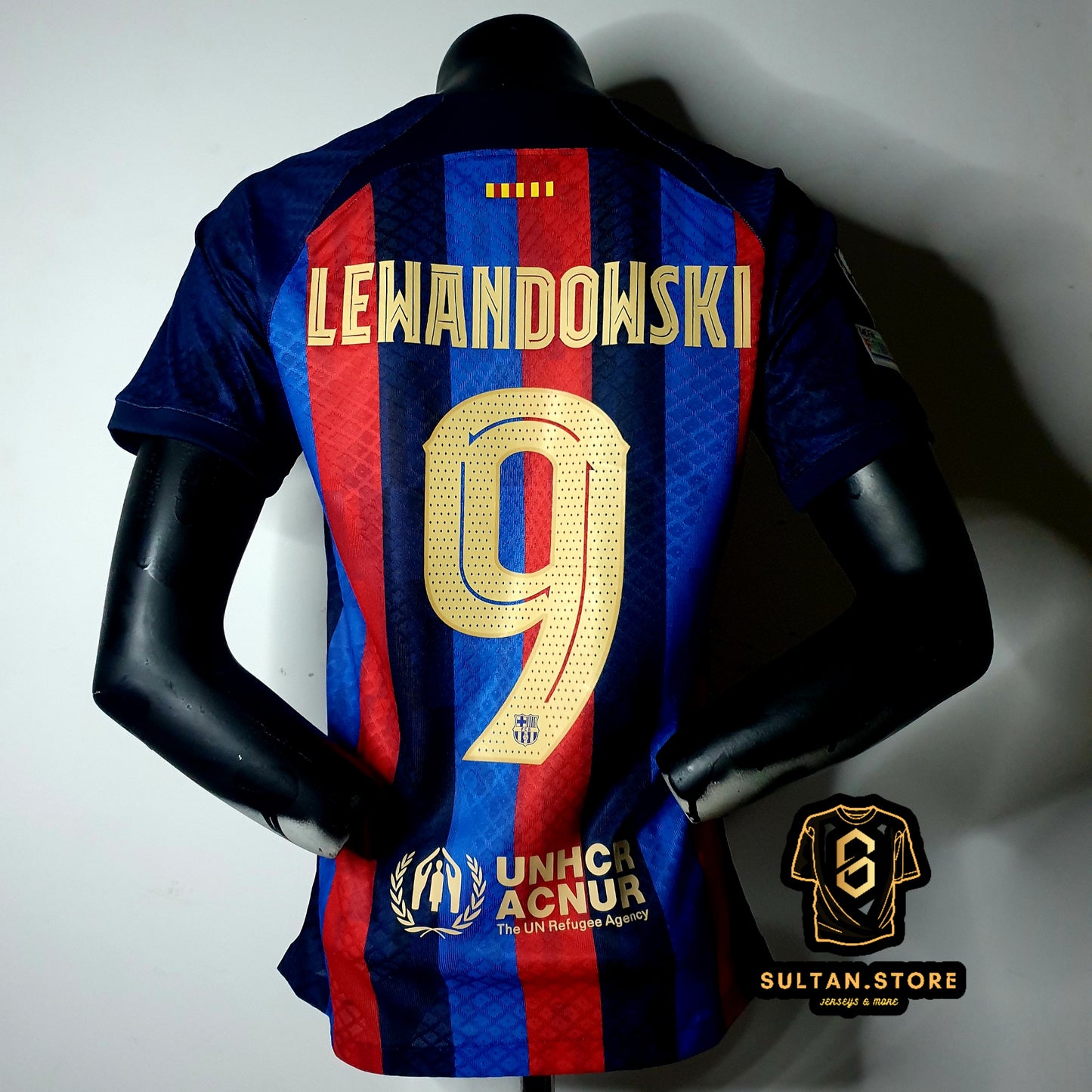 Lewandowski 2022/23 Barcelona Home Jersey