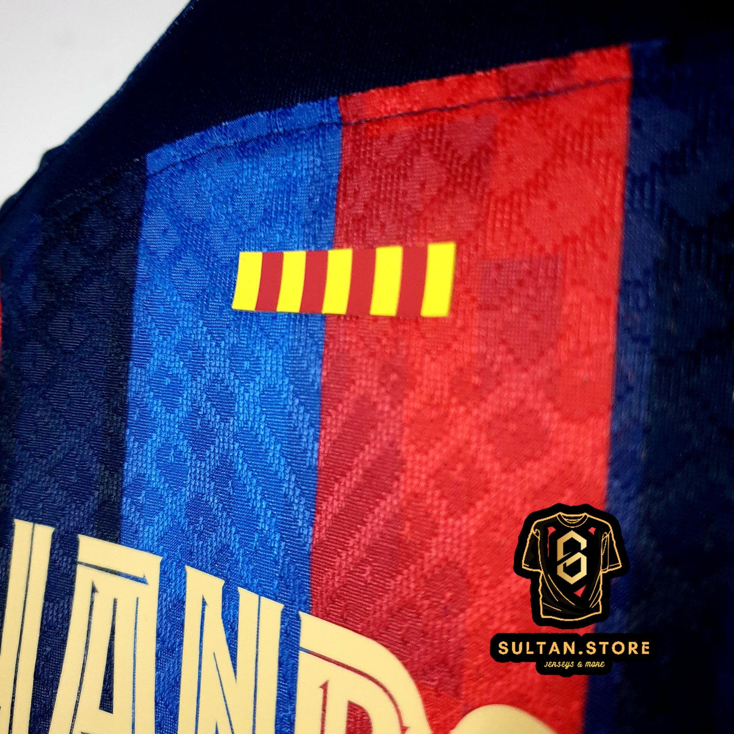 Lewandowski 2022/23 Barcelona Home Jersey