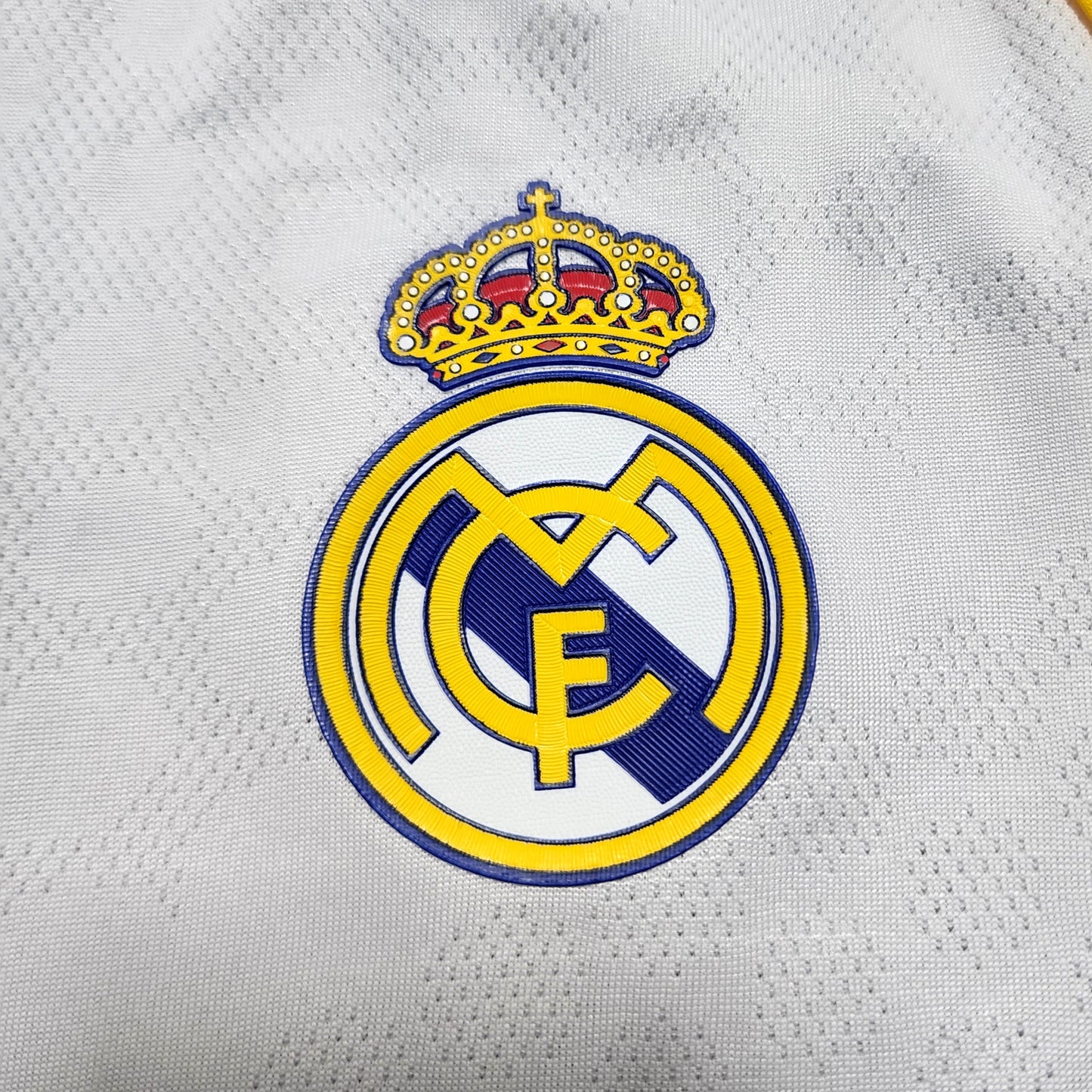 (Long Sleeves) Real Madrid 2025/26 Home Jersey ( Valverde - Mbappe - Bellingham - Vini - Arda Guler )