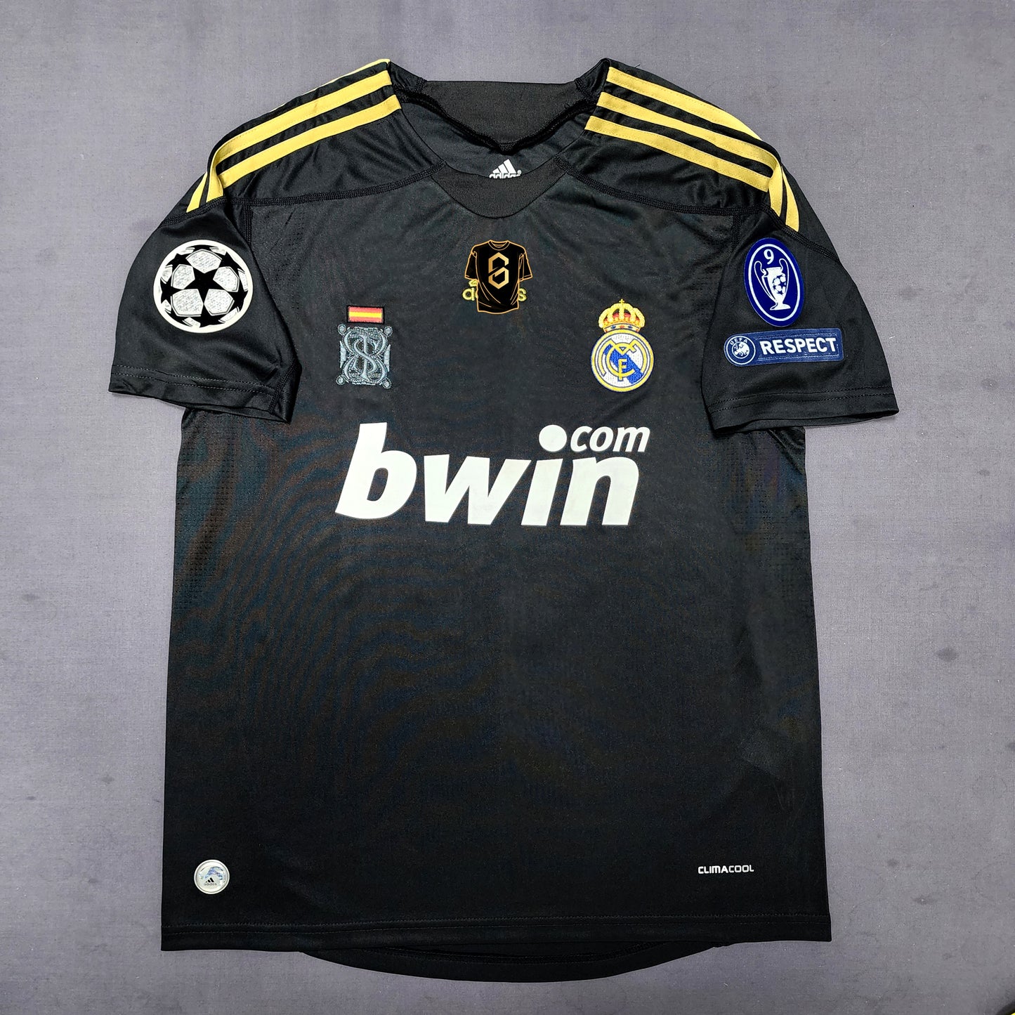 Ronaldo 2009/10 Real Madrid Third Jersey
