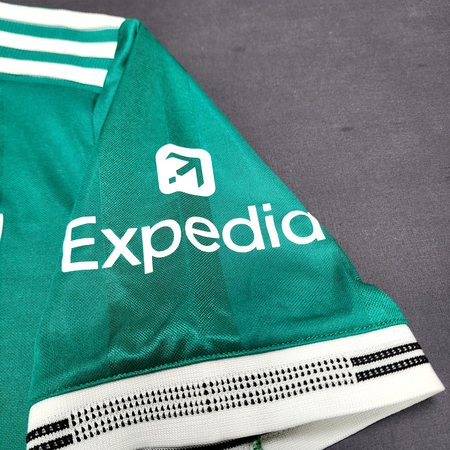 Liverpool 2025/26 Third Jersey ( Wirtz - Isak - Salah - Virgil - Chiesa )