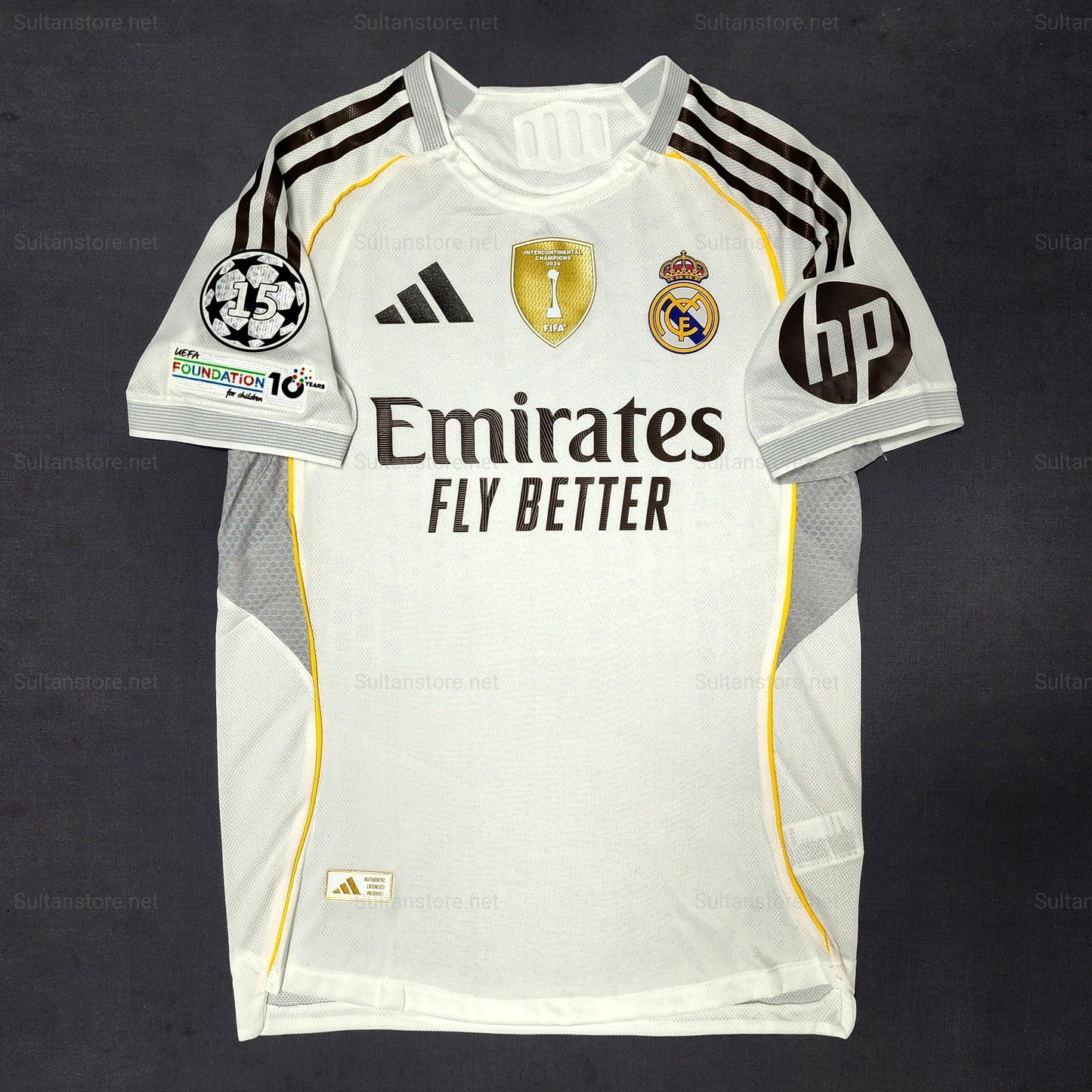 Real Madrid 2025/26 Home Jersey ( Valverde - Mbappe - Bellingham - Vini - Modric - Trent)