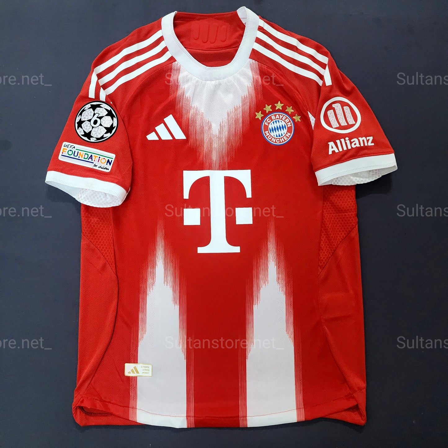 Bayern 2025/26 Home Jersey