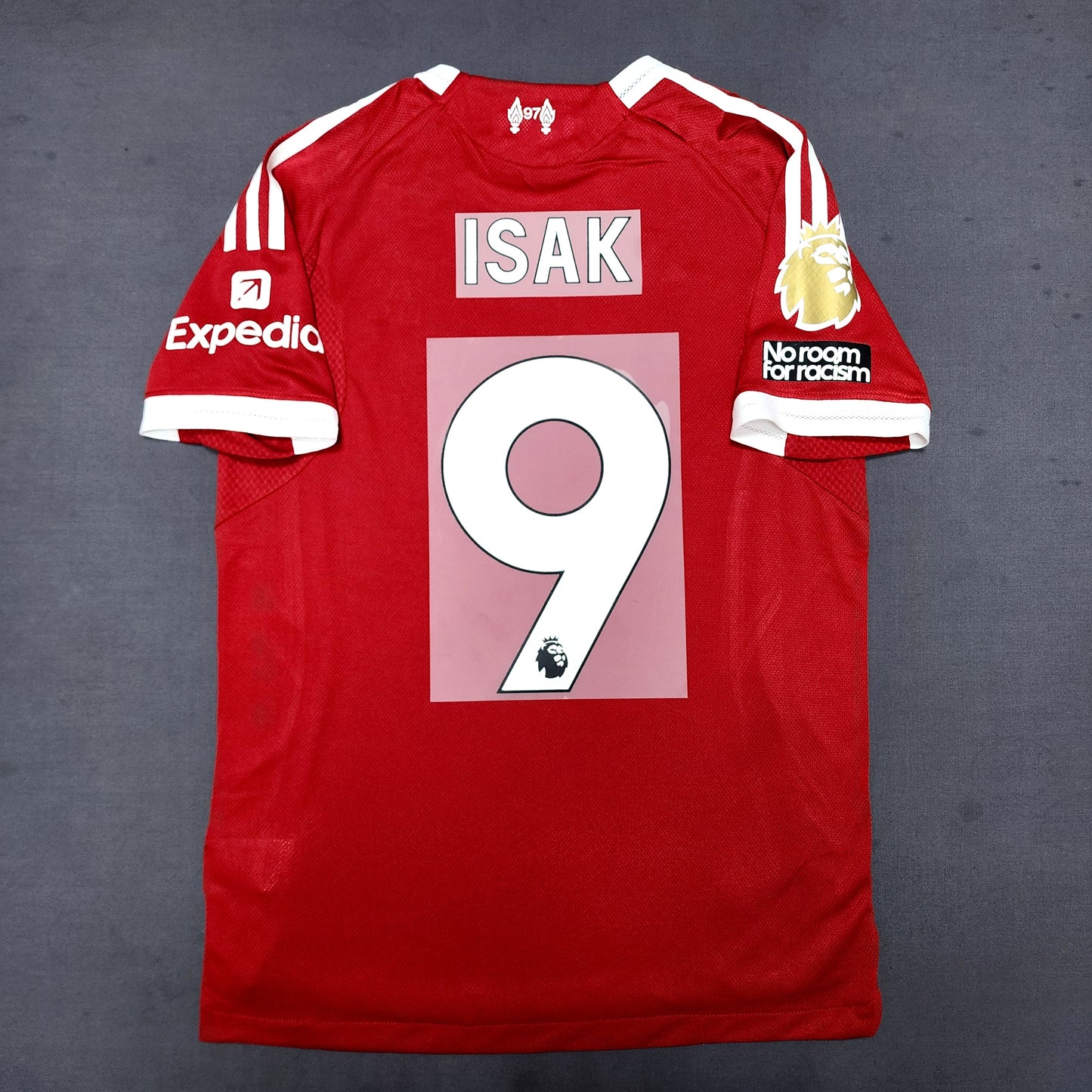 Liverpool 2025/26 Home Jersey ( Wirtz - Isak - Salah - Virgil )
