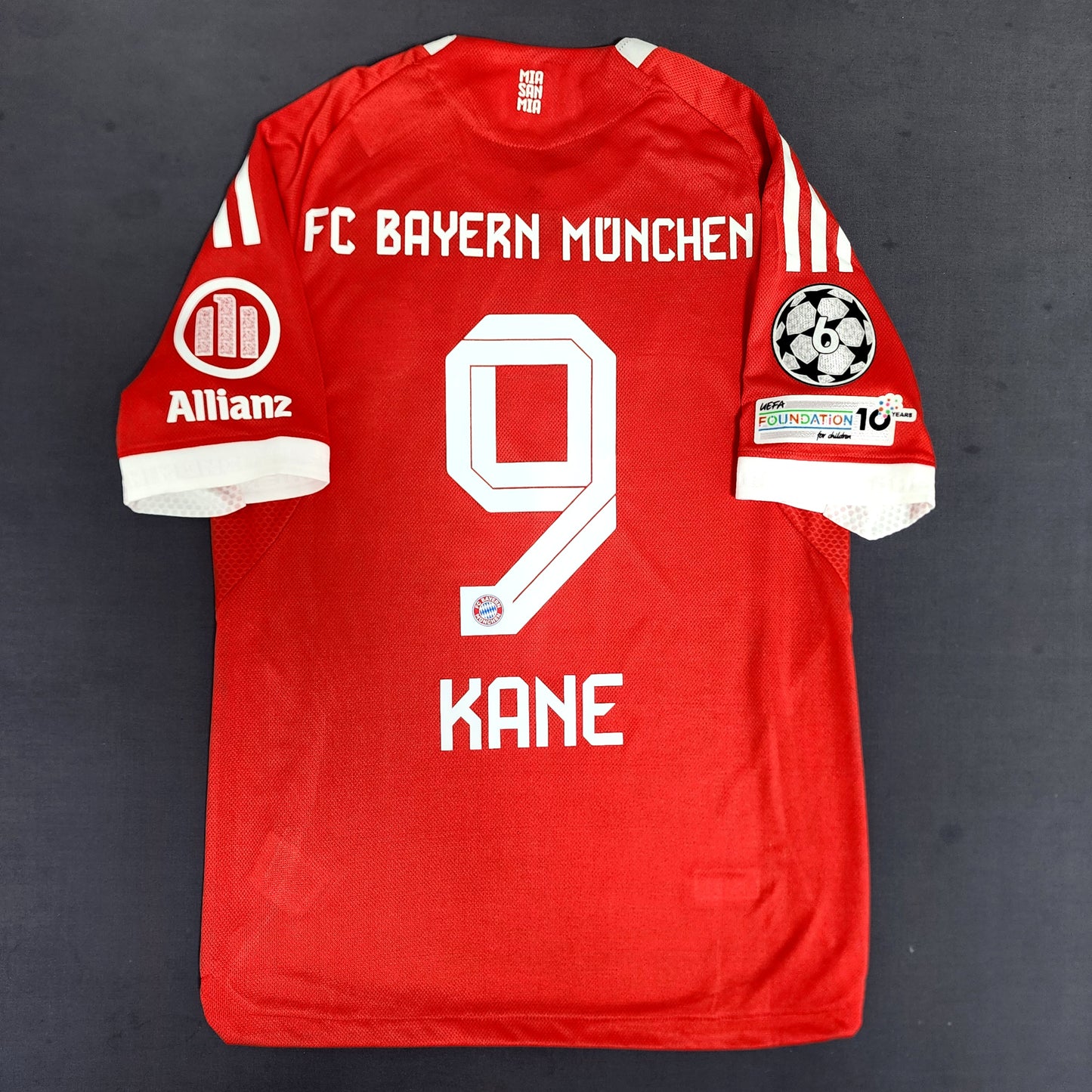 Kane 2025/26 Bayern Home Jersey